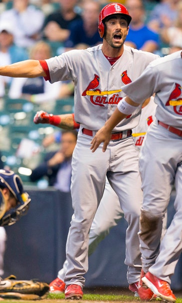 Cardinals hold off Brewers, 3-2